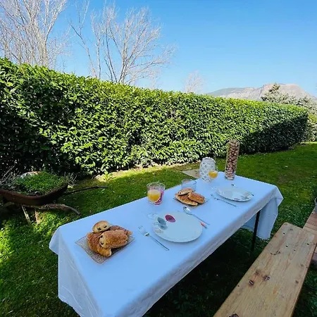 Bas De Villa Tout Equipe Avec Magnifique Vue Sur Le Mont Gozzi, Proche Ajaccio Appietto