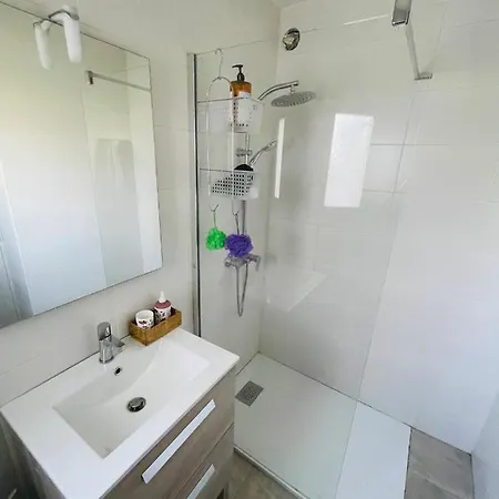 Apartament Bas De Villa Tout Equipe Avec Magnifique Vue Sur Le Mont Gozzi, Proche Ajaccio Appietto